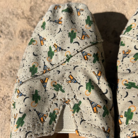 Tom’s Cactus 🌵 & Tipis! So Cute!! 🥰 - Picture 5 of 6